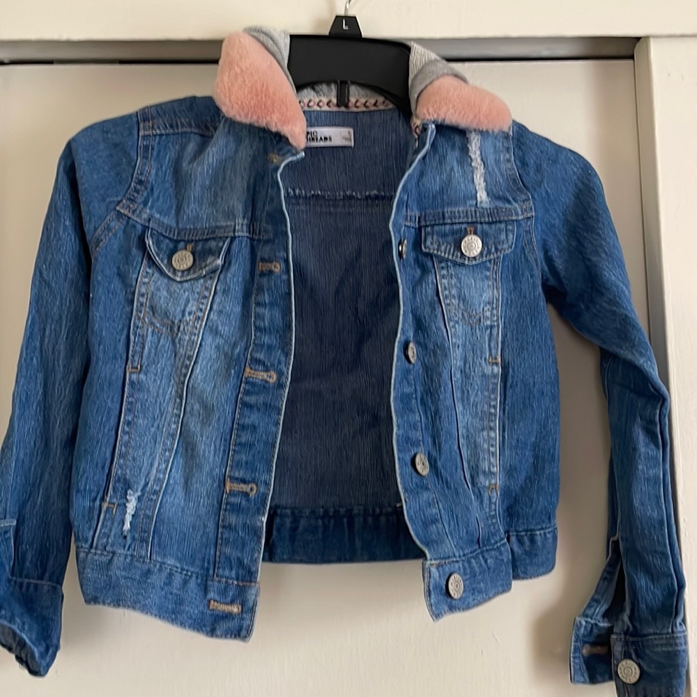 Little girls Denim distressed jacket